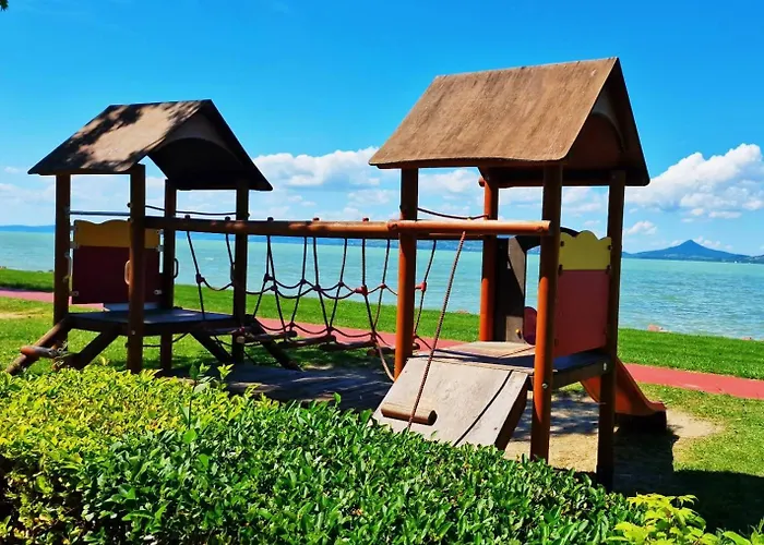 Arpad House アパート Fonyód