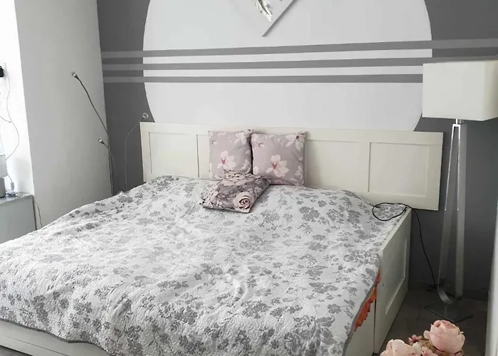 아파트 Arpad House